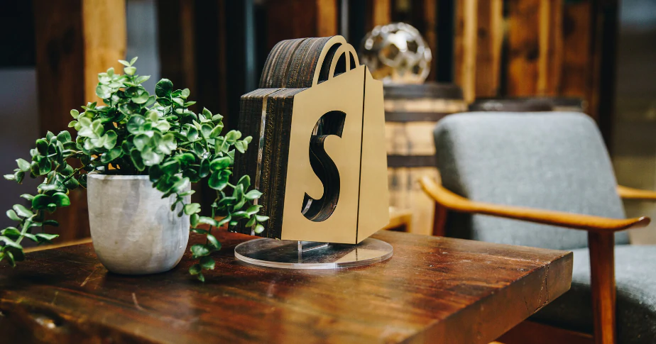 40+ best Shopify themes for 2022