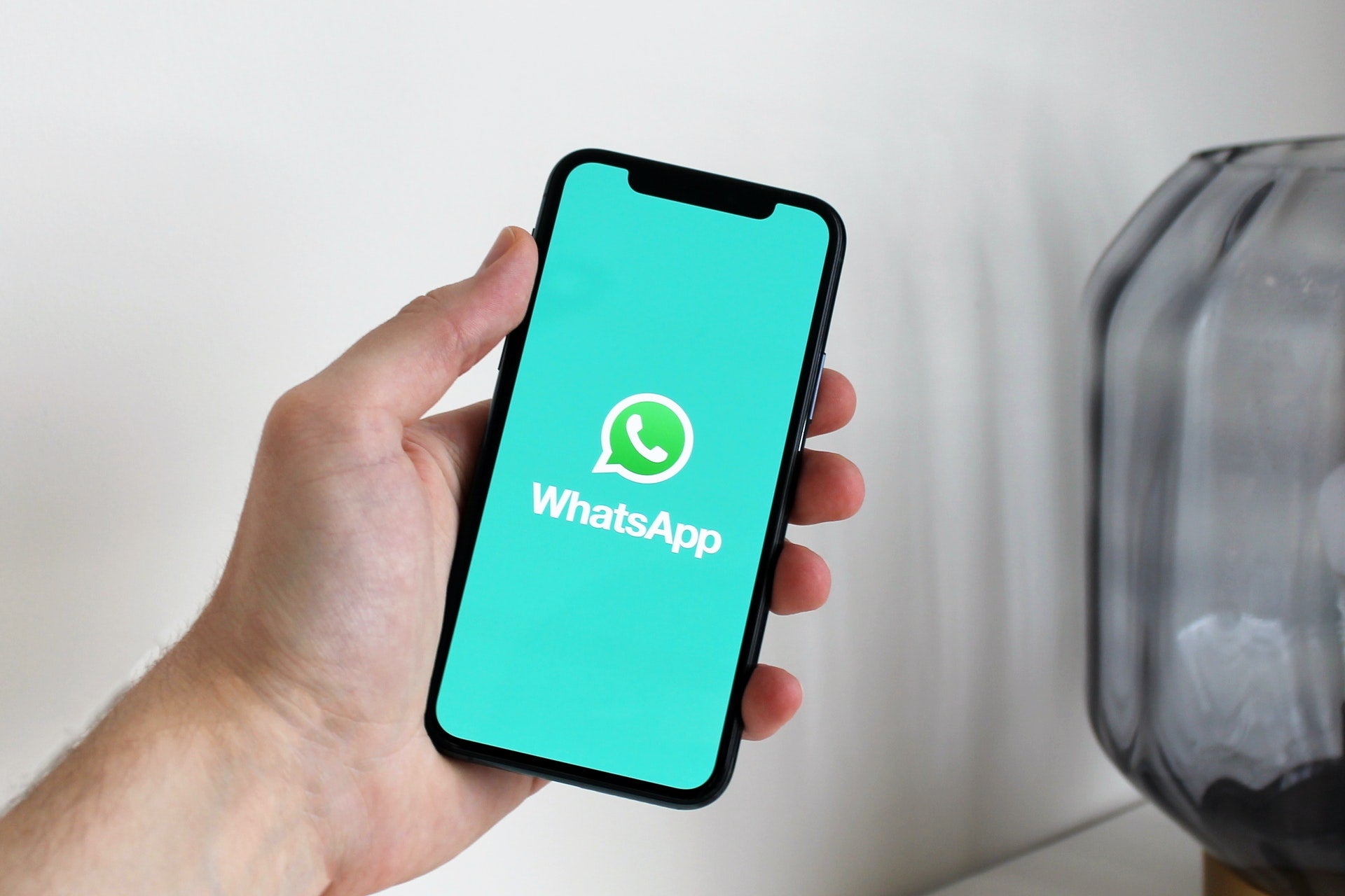 How to Use Whatsapp Business for Marketing, Customer Service and Sales: an Actionable Guide for 2022