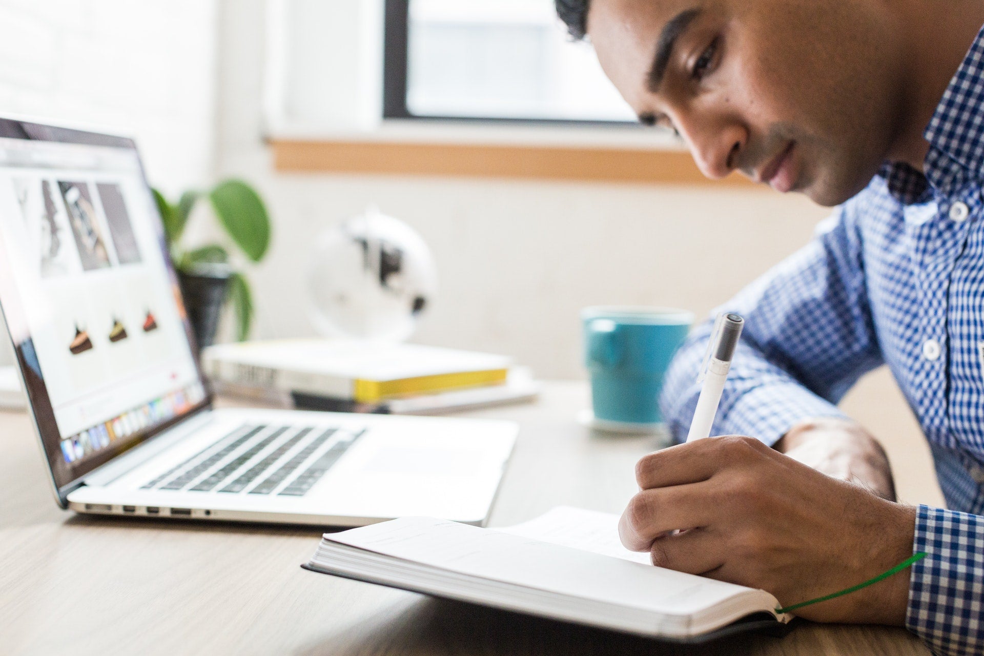 Does Your Business Really Need an Ecommerce CRM Tool?